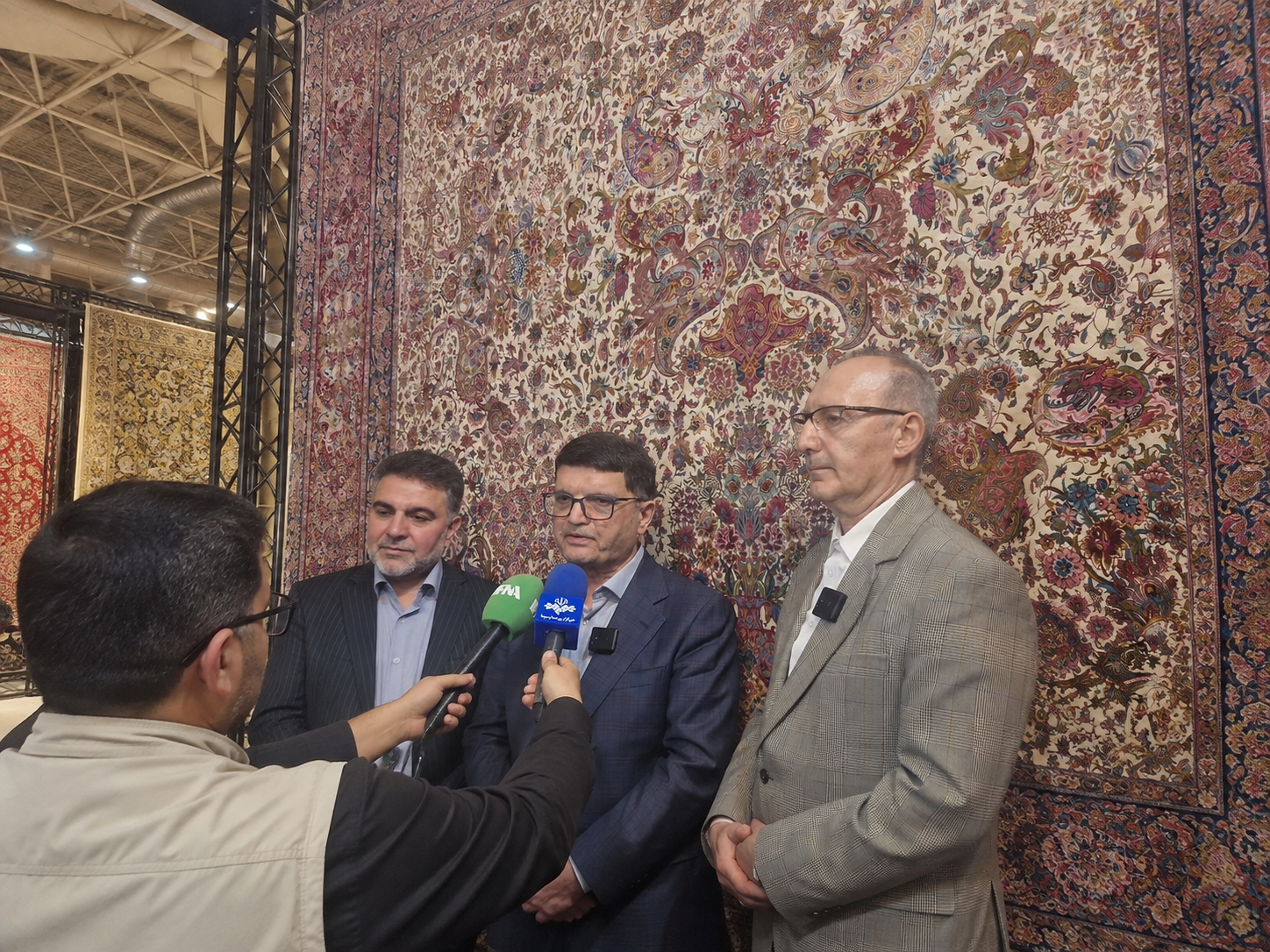 فرش ایرانی، میراثی که هنوز نفس می‌کشد