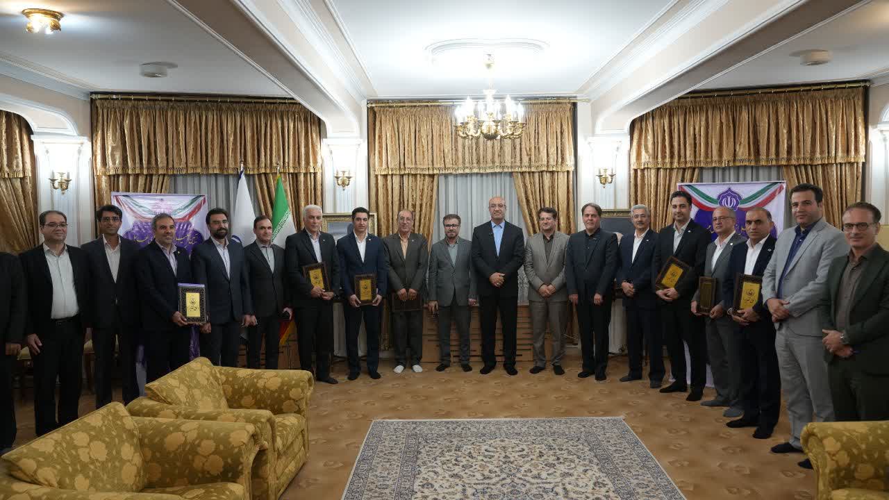 استاندار کرمانشاه: کمیته امداد از دستگاه‌های پیشرو در هدف‌گذاری و پرداخت تسهیلات اشتغالزایی است