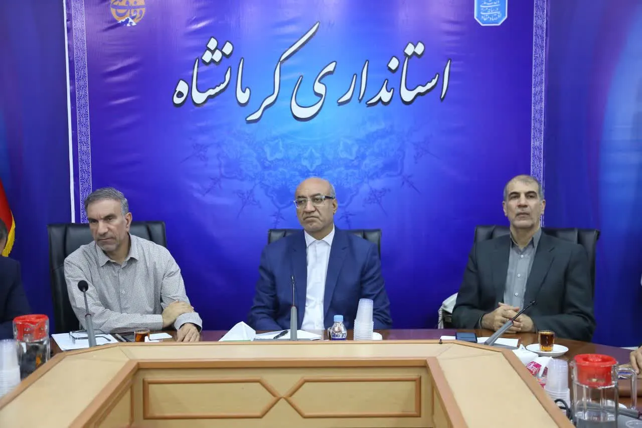 استاندار کرمانشاه ازتداوم دورکاری پنجشنبه‌ها تا پایان سال خبرداد