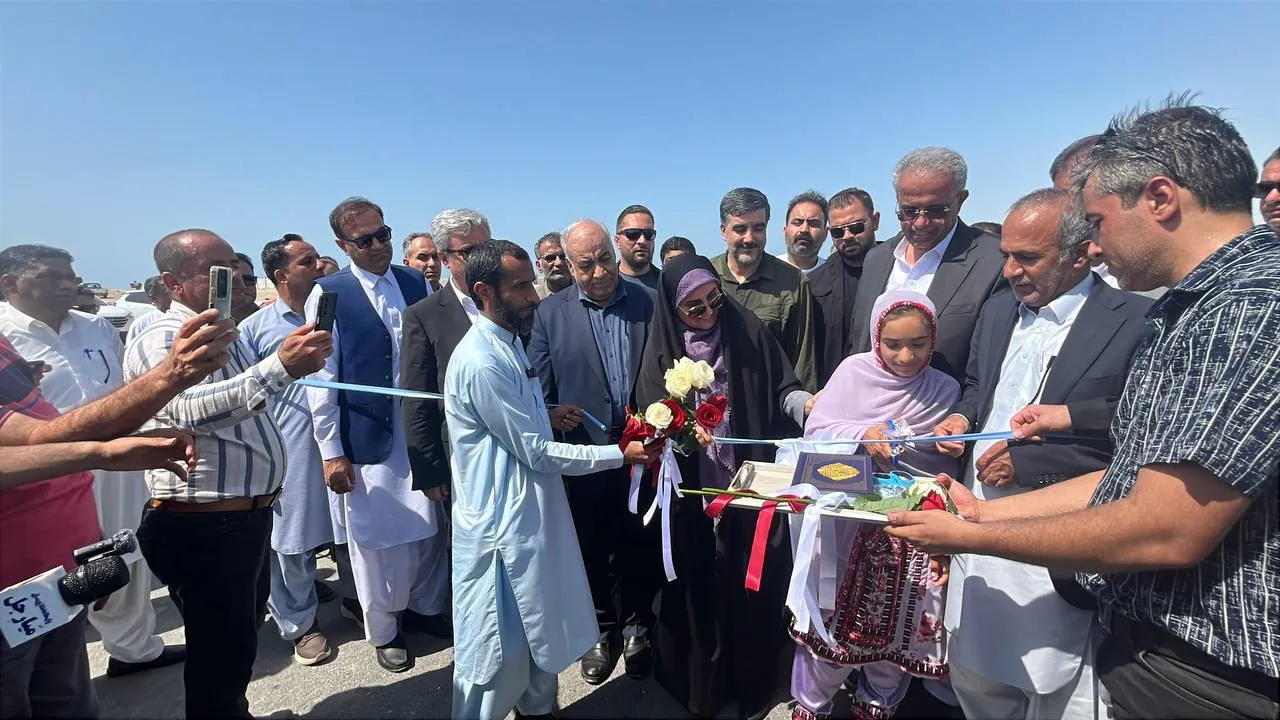 افتتاح 281 کیلومتر راه اصلی و بزرگراه در سیستان و بلوچستان