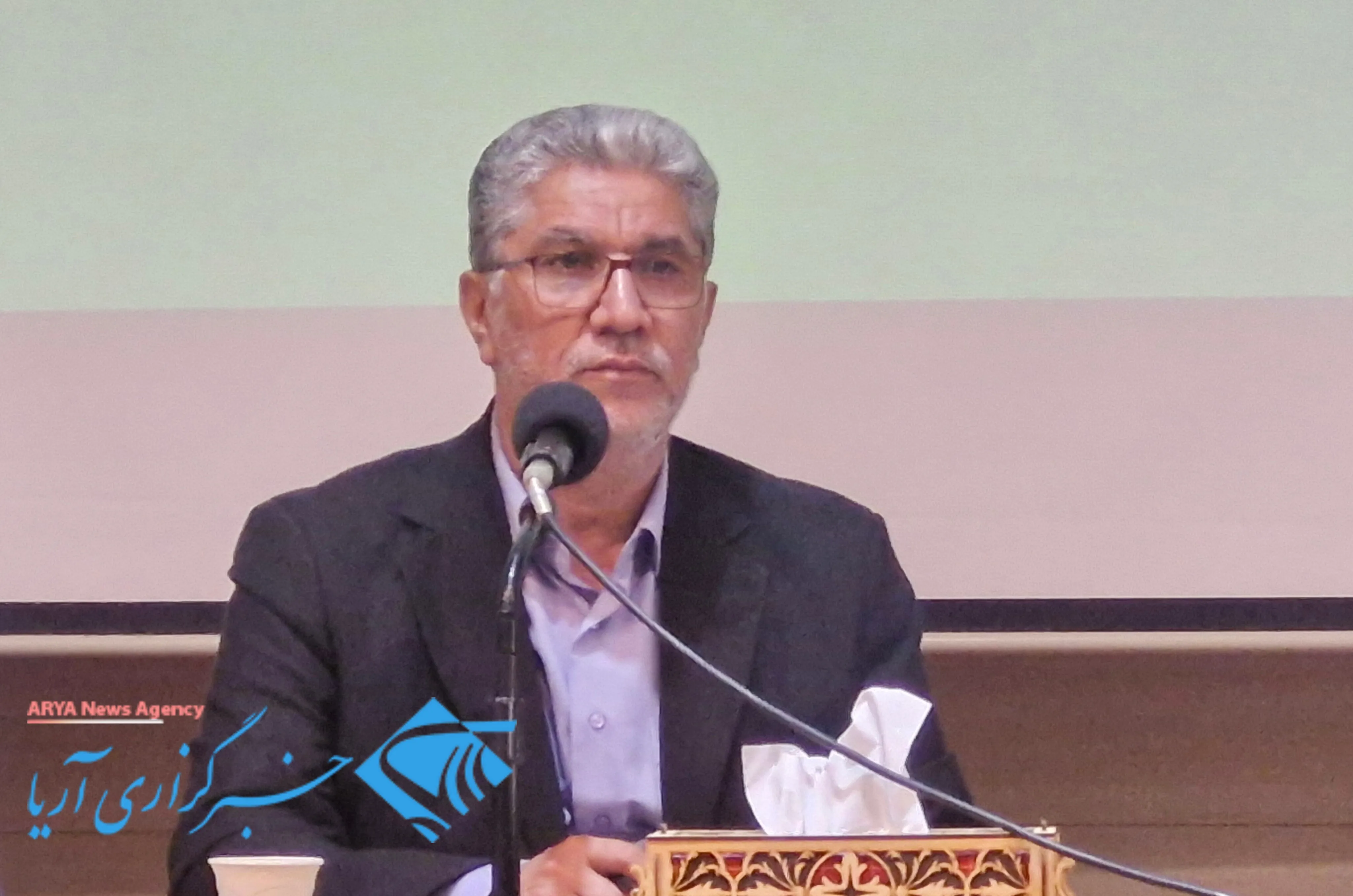 انتقال سهمیه بنزین به کارت‌های بانکی از همین ماه کلید می‌خورد/ کارمندان بعدازظهرها مسافرکشی می‌کنند!