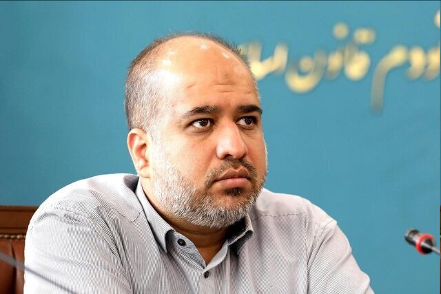 نابودی سرمایه کارگران با مدیریت سیاسی در شستا/ سود شرکت کاهش و ریخت و پاش آقایان افزایش یافته است