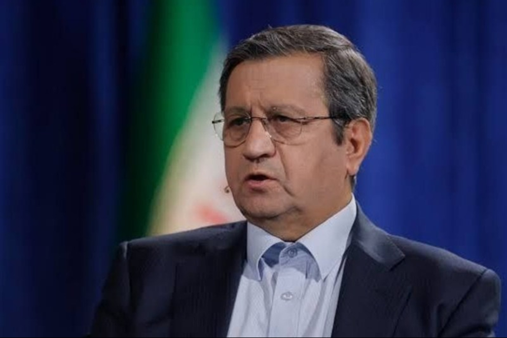 همتی: درباره تأمین ارز و کالاهای اساسی به رهبر انقلاب اطمینان دادم