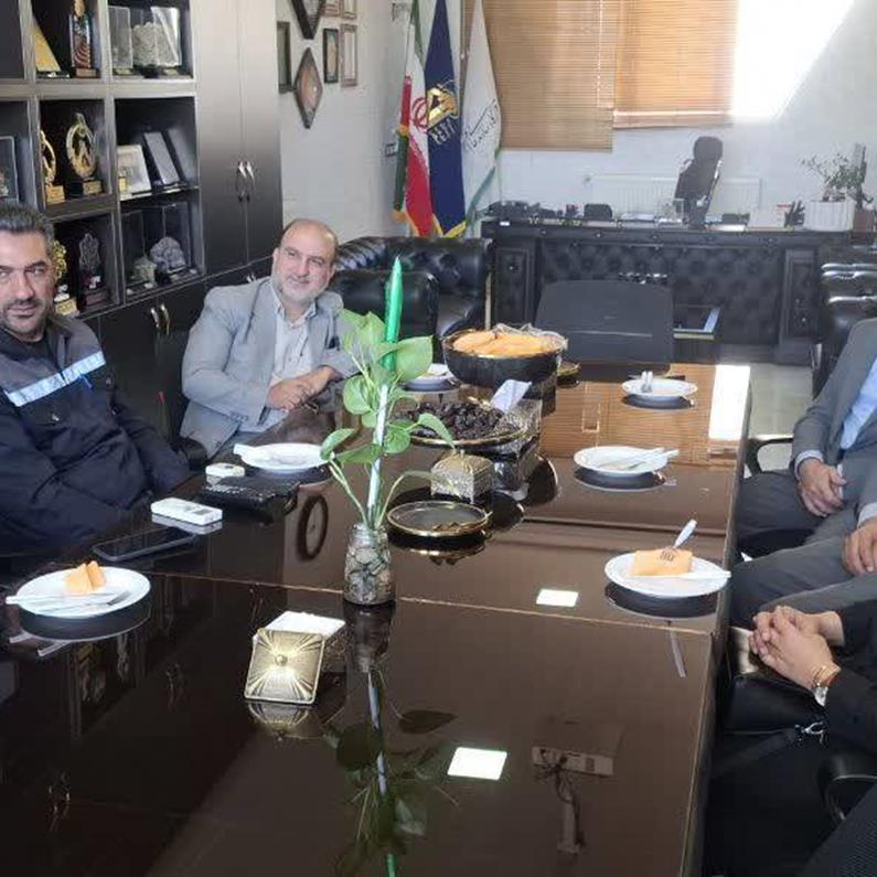 تاکید مدیران بیمه دی زنجان و پروژه قرارگاه  خاتم الانبیا بر استمرار همکاری