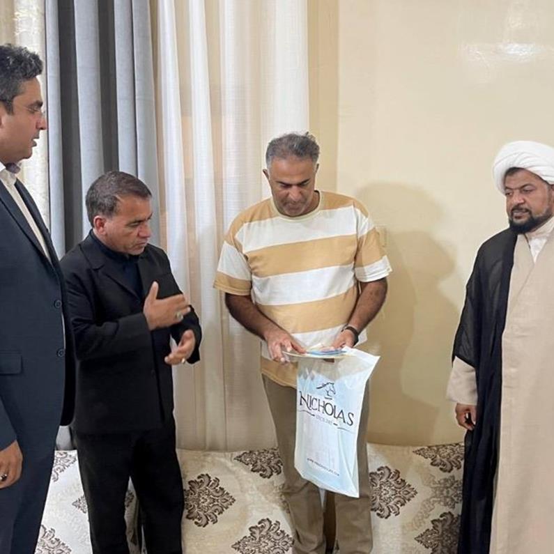 دیدار مدیرکل بنیاد شهید هرمزگان و مدیر شعبه دی بندرعباس با  مجروحان جنایت آمریکا در کوهستک