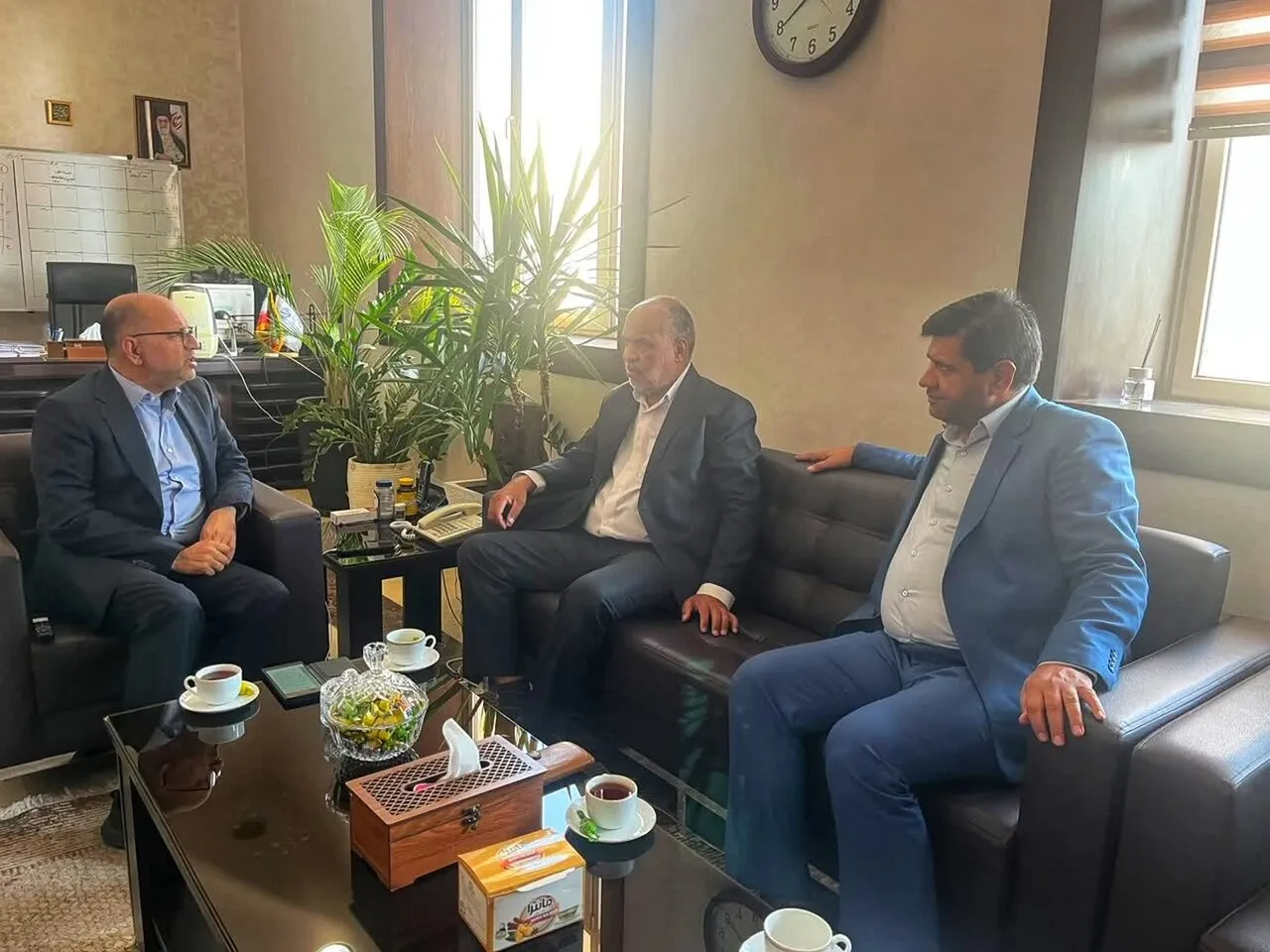 دیدار صباغیان با معاون امور مجلس وزیر اقتصاد و دارایی/موضوع تخصیص تسهیلات و حمایت از واحدهای صنعتی پیگیری شد