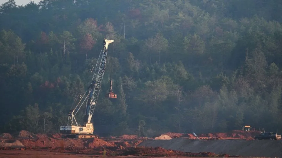 Japanese government to support development of alternatives for rare earths, key resources