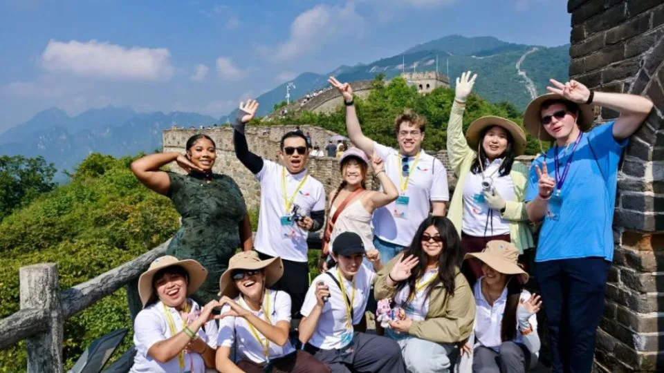 China President Xi highlights Sino-US youth ties before visit