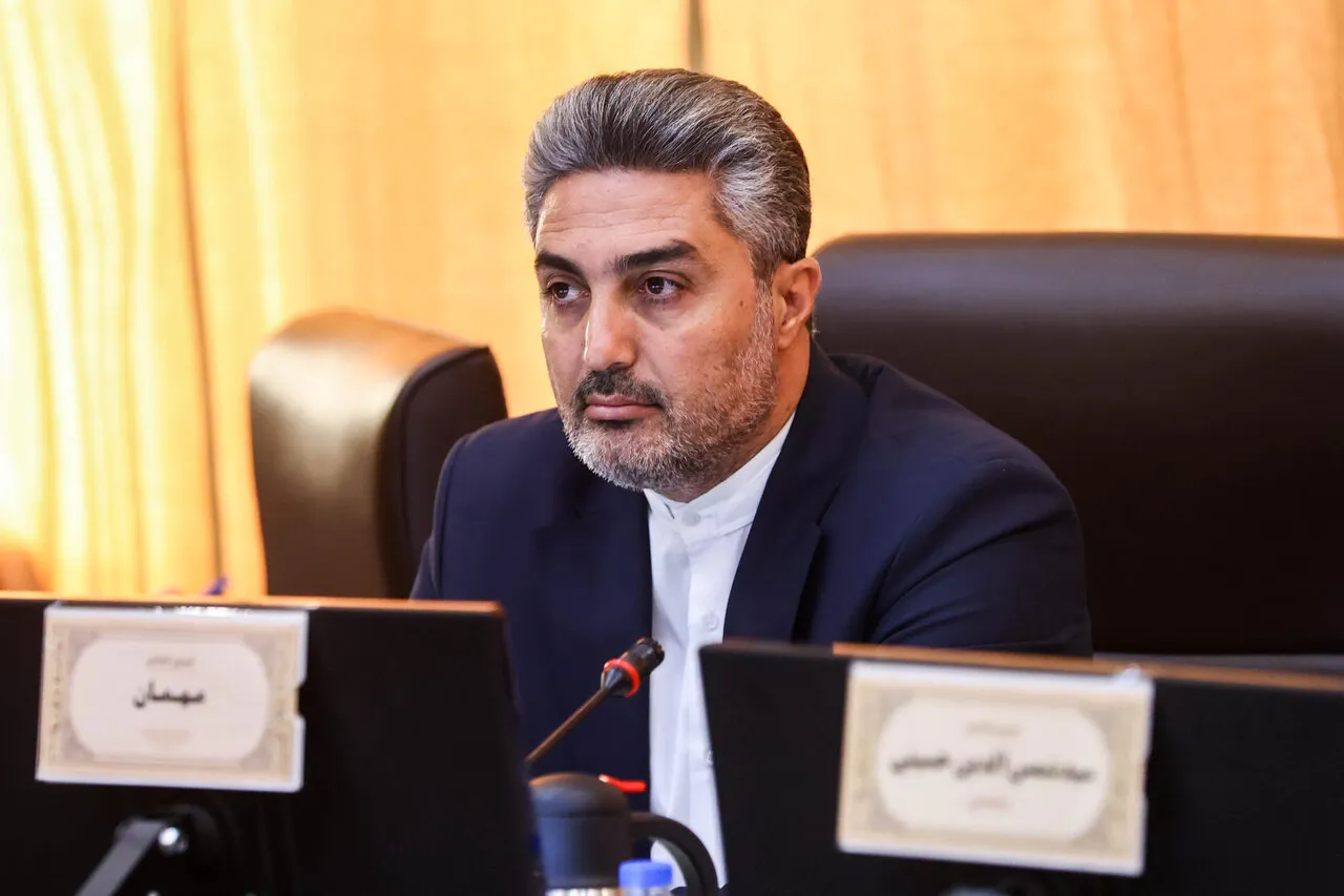 مهار گرانی با دستور ممکن نیست؛ نیازمند برنامه‌ریزی علمی است