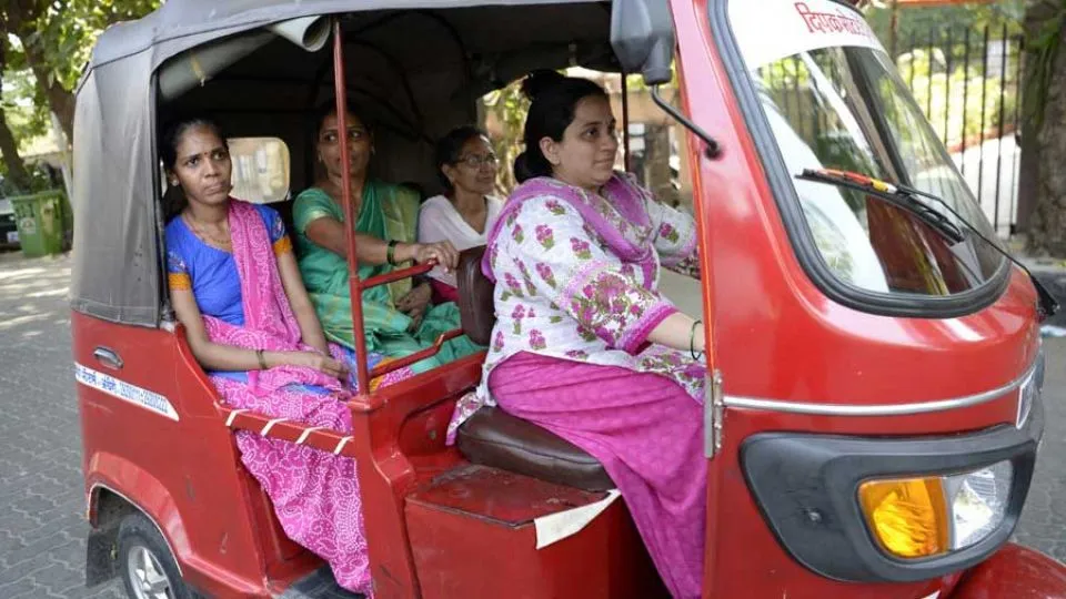New Delhi launches ‘DURGA’ scheme: 1,300 pink e-autos to empower women and transgender drivers