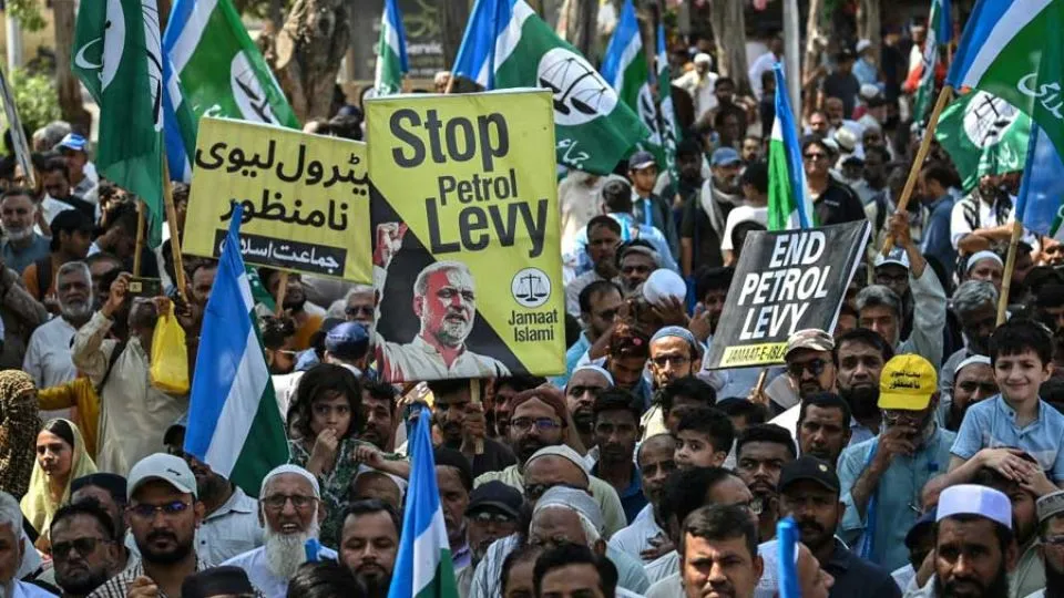 Pakistan authorities impose Section 144 law in Karachi, ban gatherings of more than 5 people till Sept 30