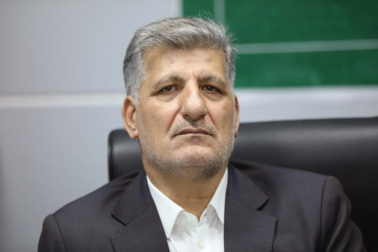 اولویت مجلس؛ کنترل تورم و مهار نقدینگی/ افزایش حقوق‌ها مشروط به تأمین منابع پایدار و پرهیز از چاپ پول