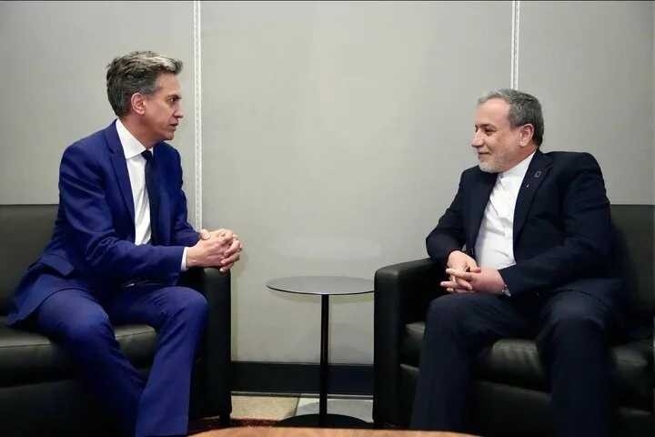 انگلیس موظف به پیگرد کیفری مقامات صهیونیست است